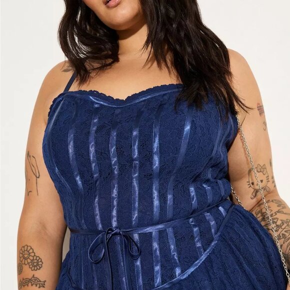 NWOT Torrid LoveSick Basque-Waist Mini Dress - Picture 3 of 8